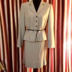 TAHARI A-line Skirt with Pleats & Stylist Jacket